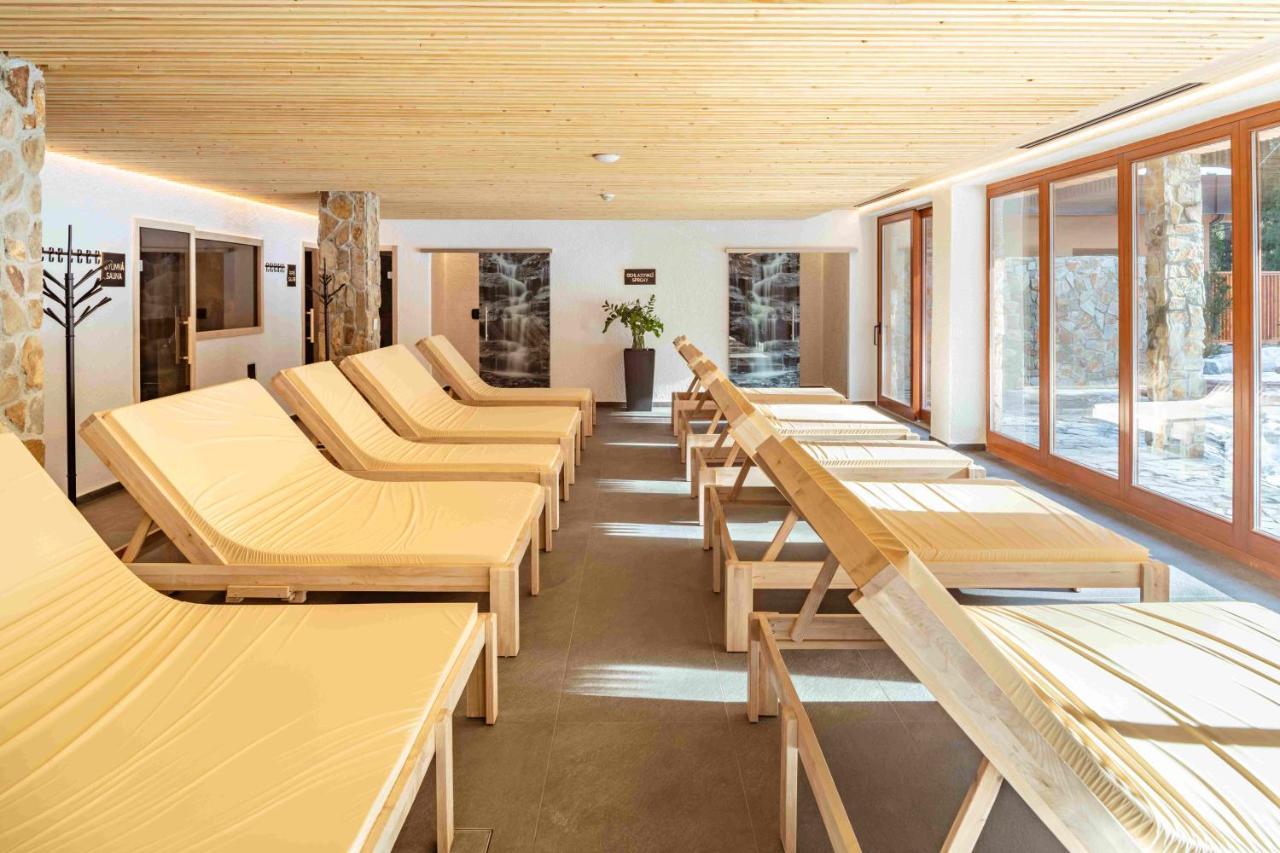 Wellness Hotel Ondrasuv Dvur Bila  Eksteriør billede