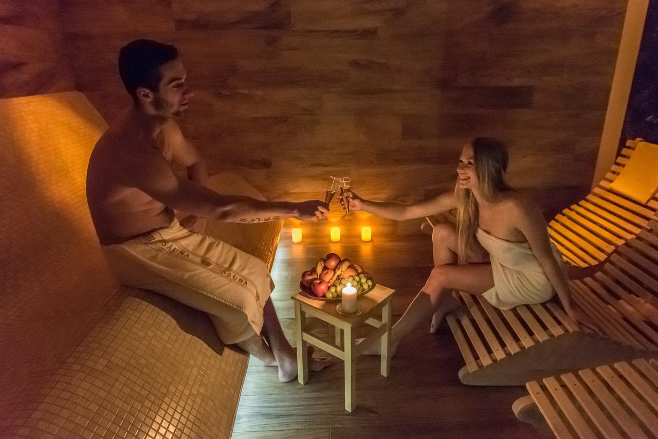 Wellness Hotel Ondrasuv Dvur Bila  Eksteriør billede